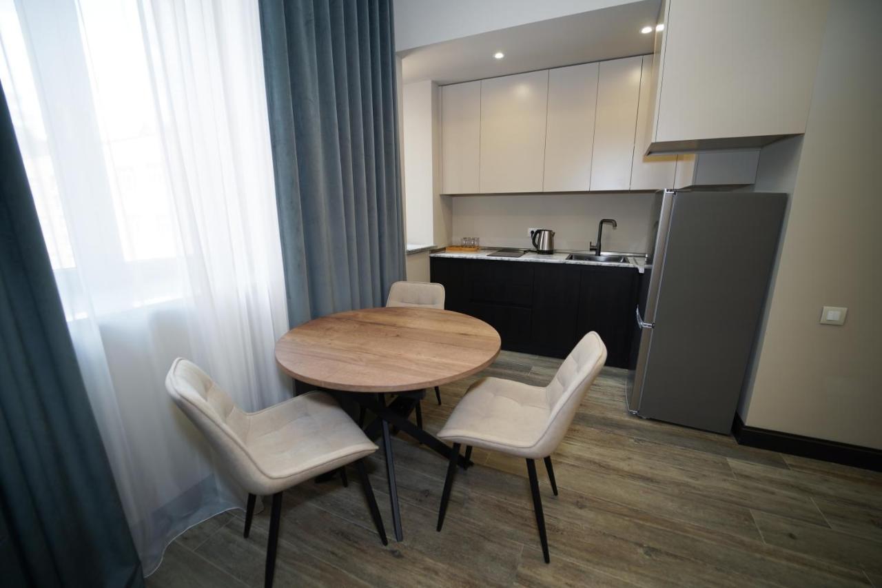 Soho Apart Hotel Єреван Екстер'єр фото