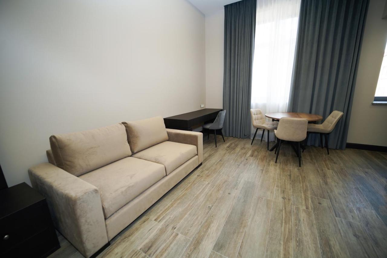 Soho Apart Hotel Єреван Екстер'єр фото