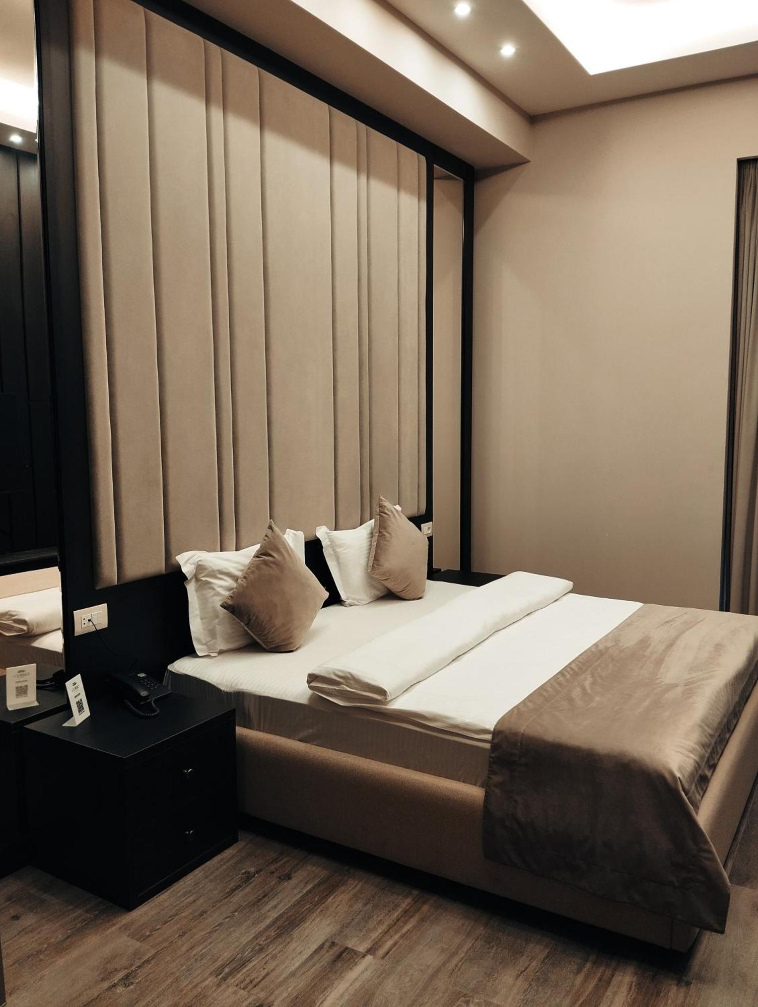 Soho Apart Hotel Єреван Екстер'єр фото